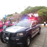 Perrito queda atrapado en medio de una barda; lo rescatan oficiales de la SSC y bomberos de CDMX